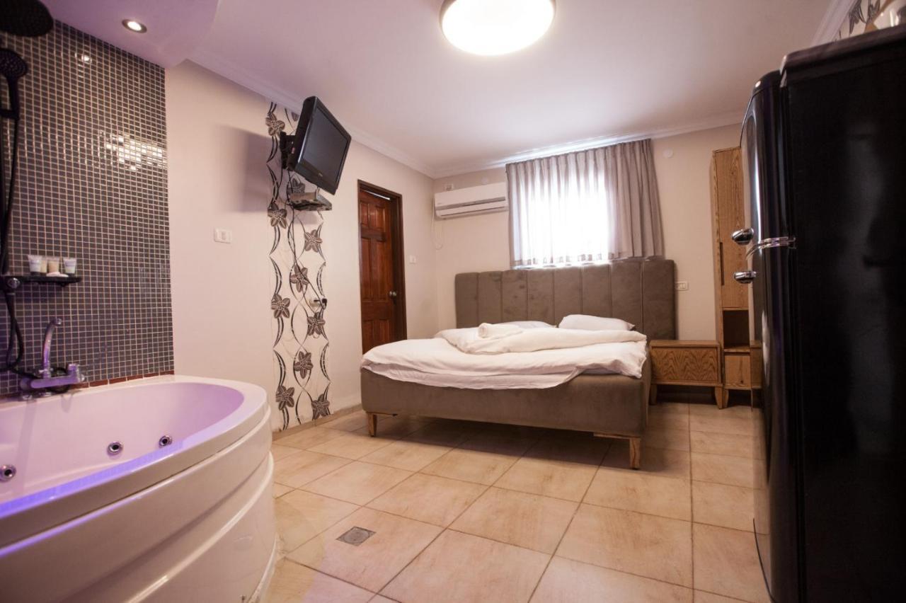 Puy Ahuzat Haosher Hotel Tiberias Exterior photo